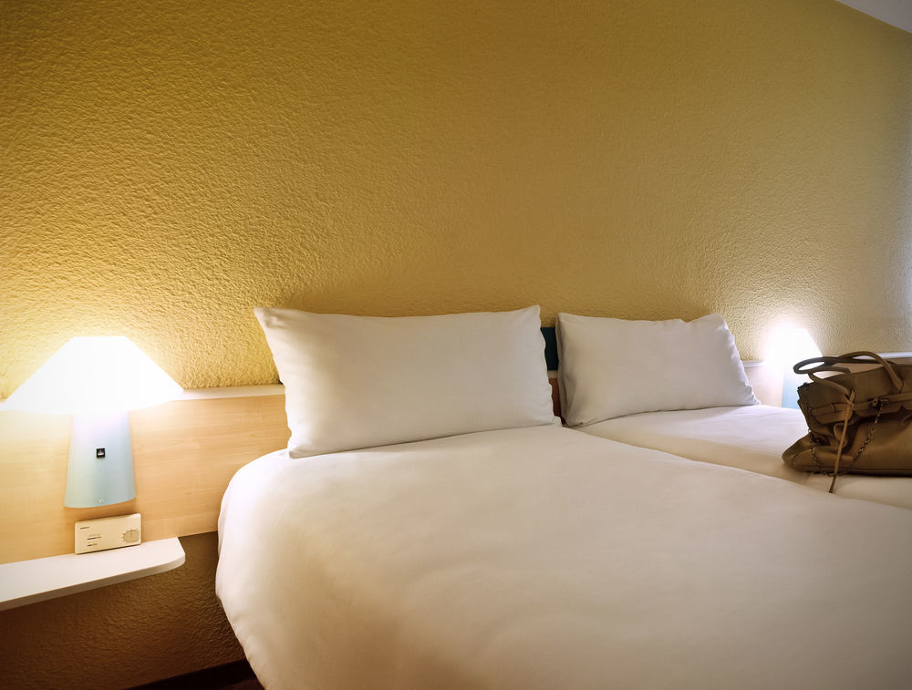 Hotel Ibis セトゥーバル エクステリア 写真