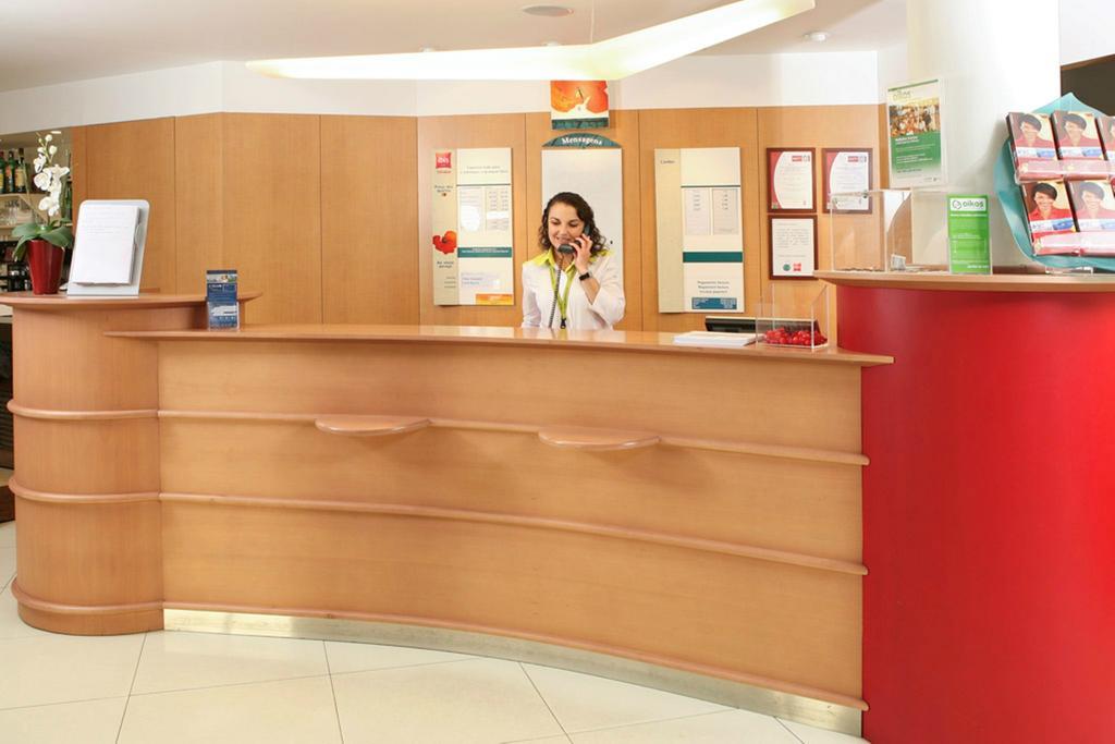 Hotel Ibis セトゥーバル エクステリア 写真